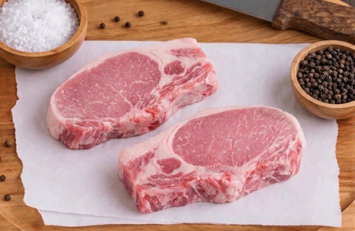 Bone-In Pork Chops - Heartstone Farm