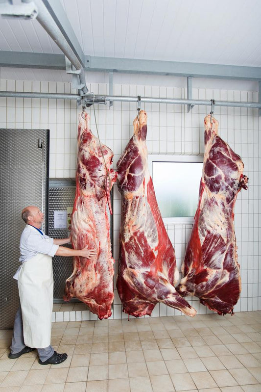 What is hanging weight? (and why you should avoid buying beef sold this way) - Heartstone Farm