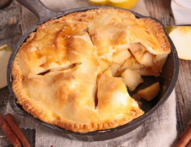 Traditional New England Apple Pie - Heartstone Farm